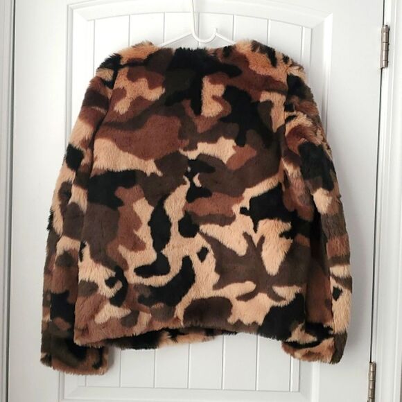 ✨️Band of Gypsies faux fur Camo Jacket, size Small, NWT ✨️ - Picture 5 of 8
